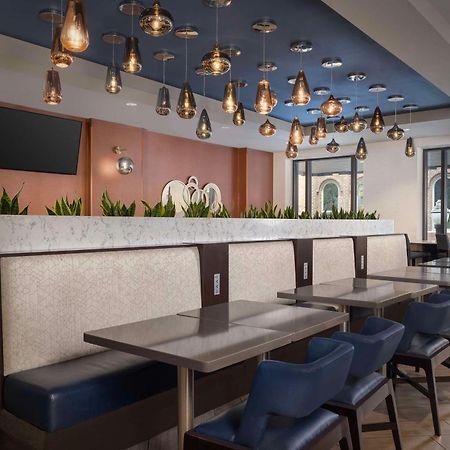 Embassy Suites By Hilton Knoxville Downtown מראה חיצוני תמונה