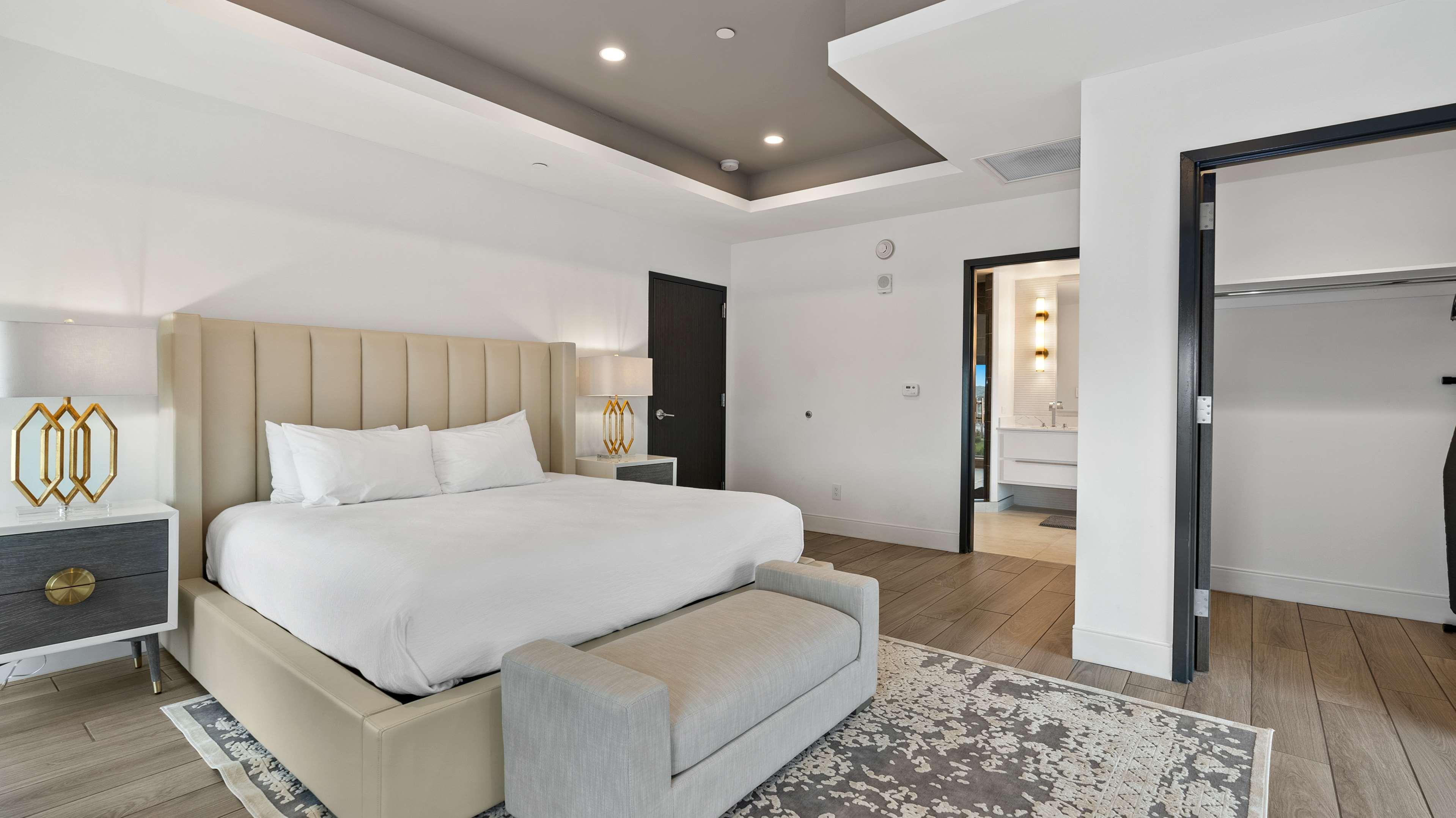 Embassy Suites By Hilton Knoxville Downtown מראה חיצוני תמונה