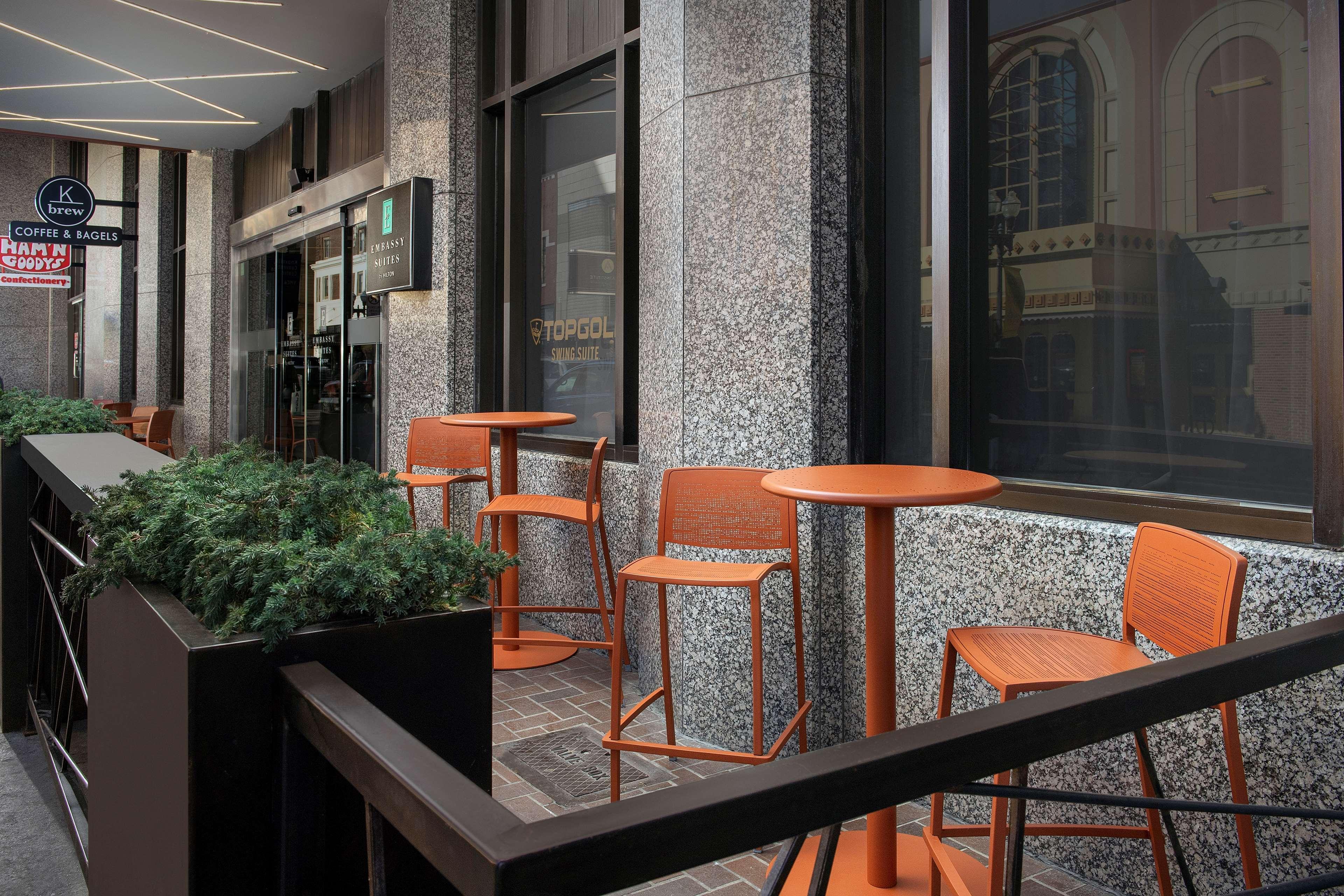 Embassy Suites By Hilton Knoxville Downtown מראה חיצוני תמונה