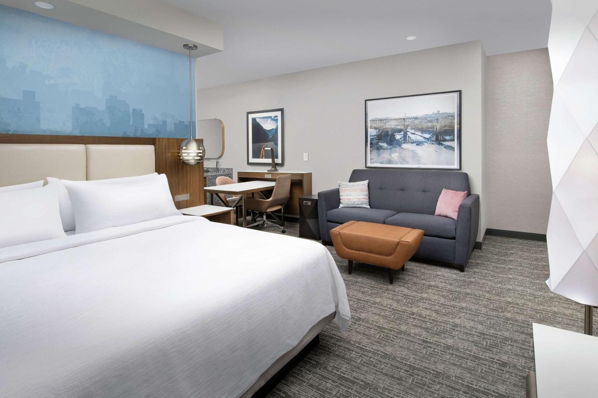 Embassy Suites By Hilton Knoxville Downtown מראה חיצוני תמונה