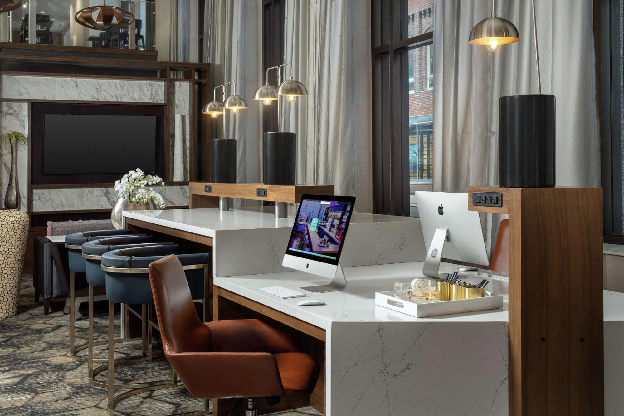 Embassy Suites By Hilton Knoxville Downtown מראה חיצוני תמונה